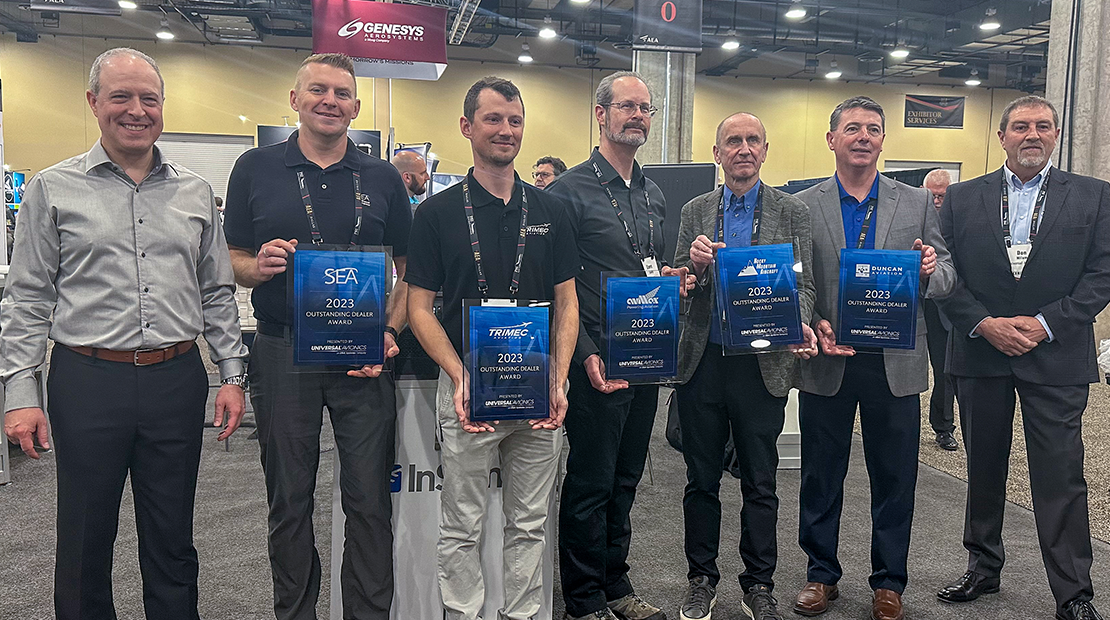 Universal Avionics Presents Outstanding Dealer Award Winners at AEA 2024